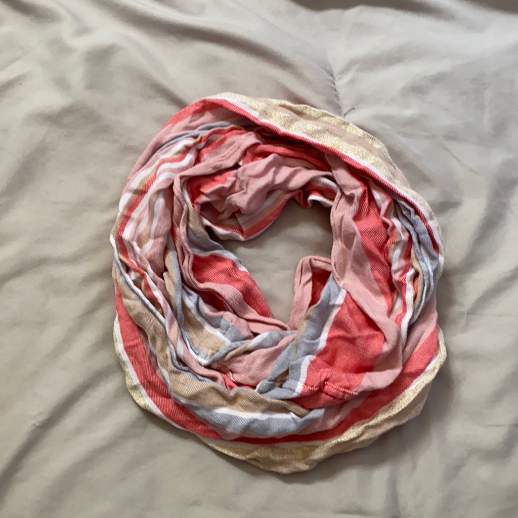 $4 Infinity Scarf